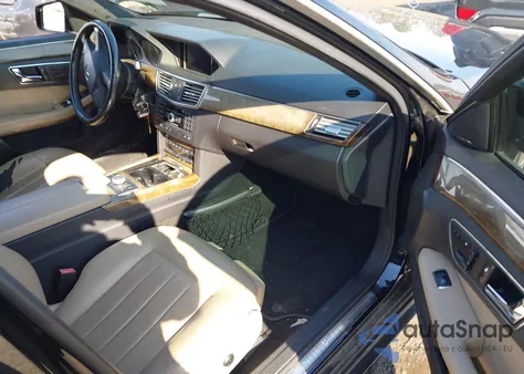 2011 Mercedes-Benz E 550 из США, поврежденный, VIN WDDHF7CB5BA421965